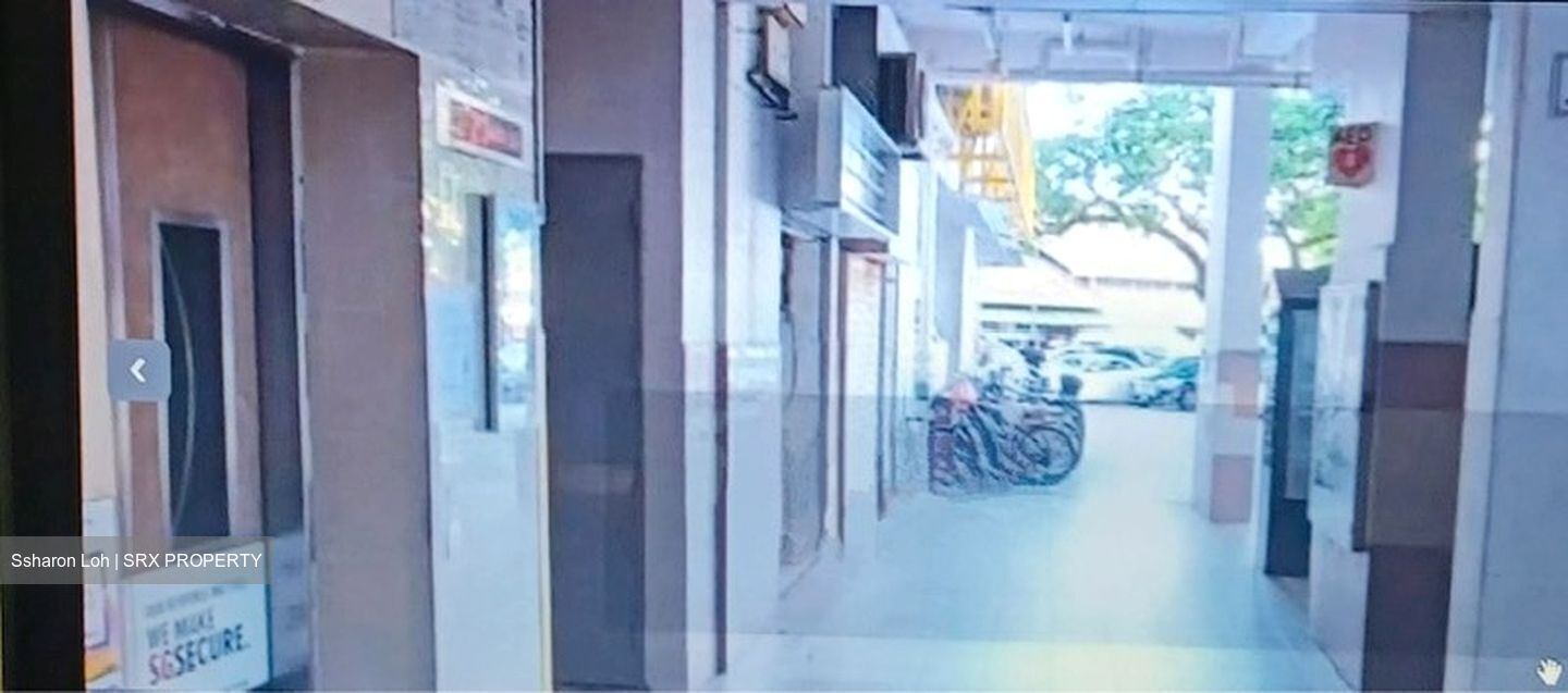 Boon Lay Shopping Centre (D22), Retail #485371861